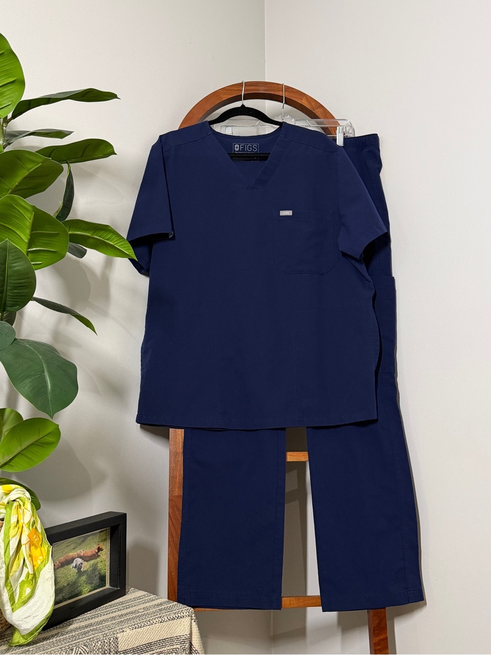 Figs XL Navy Blue Chisec Top and Cairo Pant Men's Scrub Set